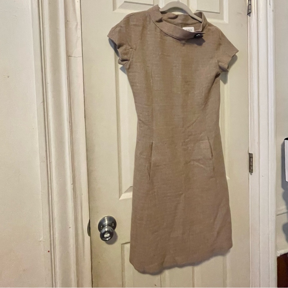 Niko Beggon tan dress flare mini winter wool 36 euc